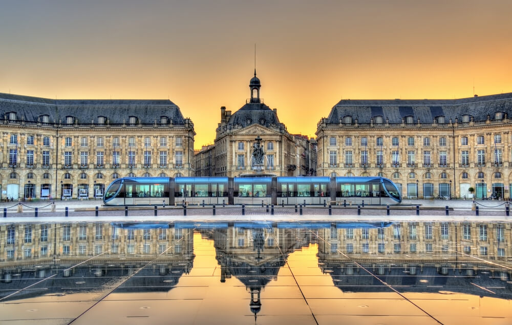 Place de la Bourse à Bordeaux ©Shutterstock
